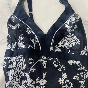 Ladies navy & white slip size medium